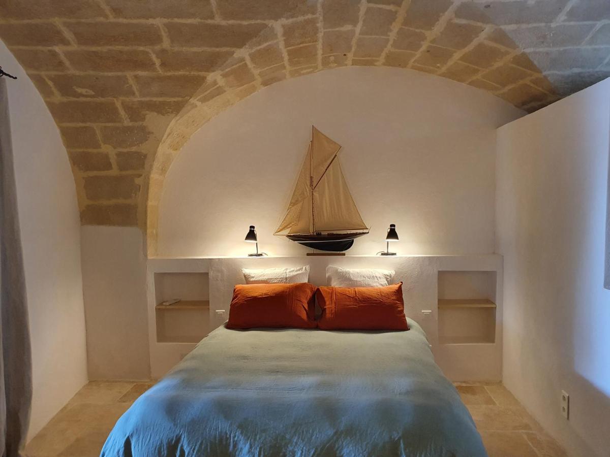 Les Canisses, Magnifique Appartement Avec Terrasse Au Coeur D'Uzes Exterior photo